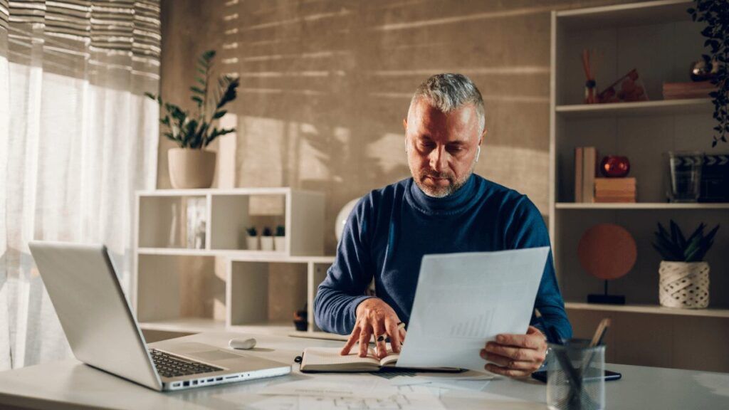 Consecuencias legales para un inquilino que presenta documentación falsa para alquilar