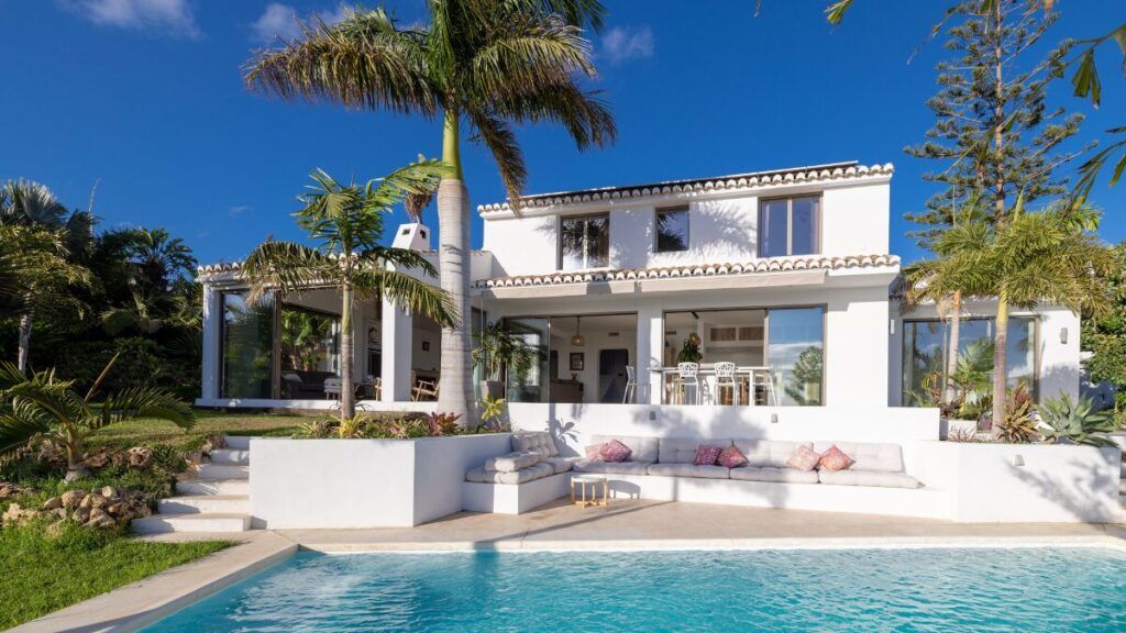 Villa de estilo mediterráneo con vistas al mar en la Costa del Sol