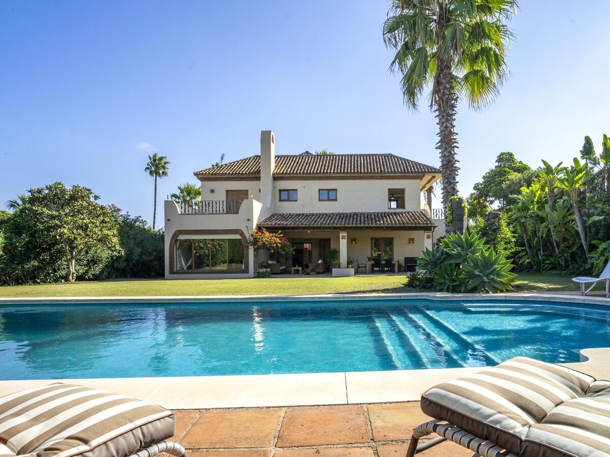 piscina chalet independiente en Sotogrande
