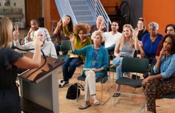 ¿Quién puede impugnar un acta de una comunidad de propietarios?