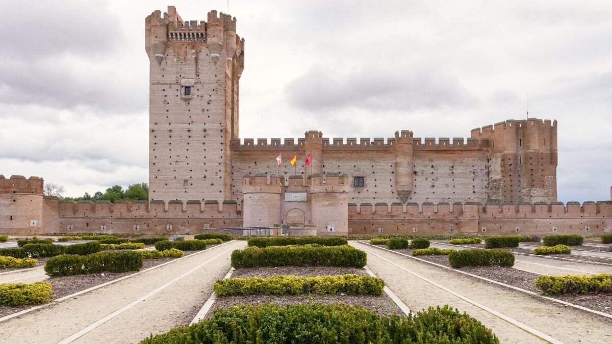 Vivir en un pueblo con castillo: tradición histórica y calidad de vida