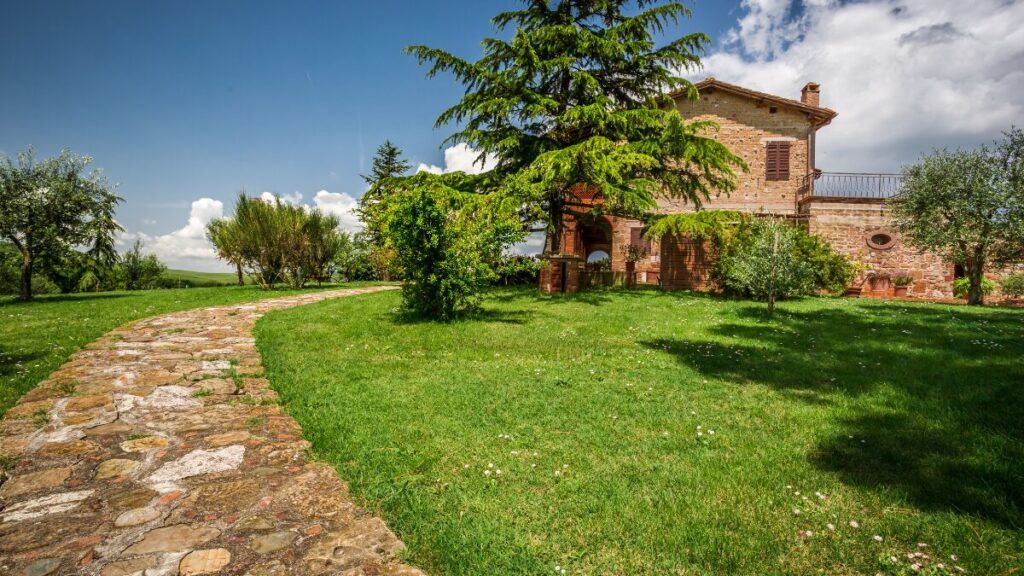 ‘Ruralar’ nueva ayuda para que los jóvenes compren una casa en un pueblo