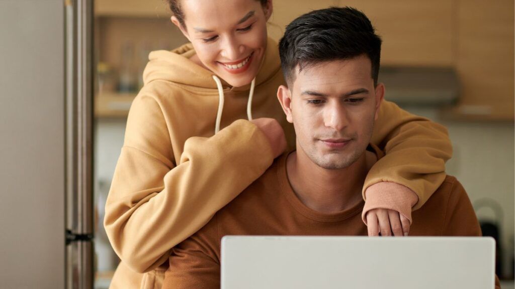 ¿Dónde puedo solicitar información sobre los avales ICO?