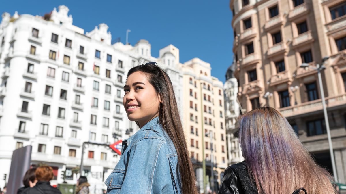 El precio de la vivienda en Madrid sube un 14% en 2024, superando a Barcelona con un 7%.