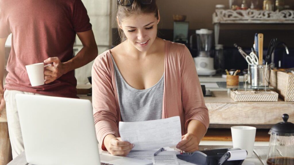 Bono joven alquiler en la declaración de la renta: ¿cómo tributa?