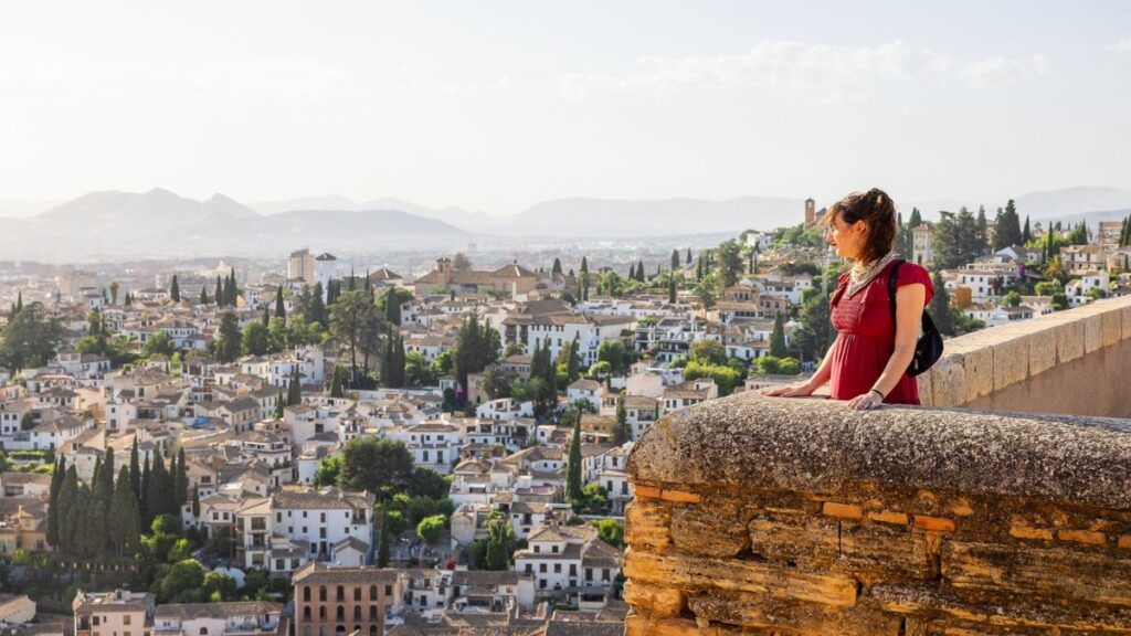 En Granada, Palma, Alicante y Málaga, el precio de la vivienda está un 20% por encima del precio que busca la demanda