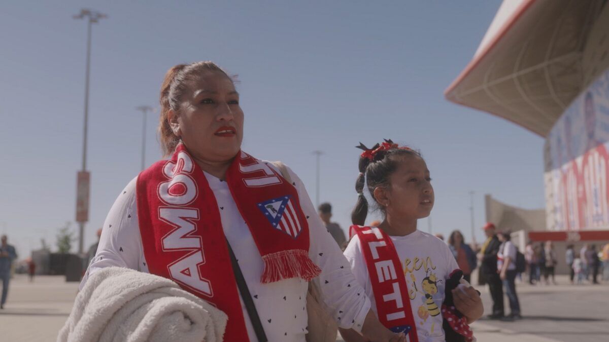 Fotocasa invita a las familias monoparentales y monomarentales a ver todos los partidos del Atlético de Madrid Femenino