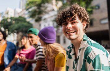 Los jóvenes pierden peso en el mercado inmobiliario en el primer semestre: su participación cae 5 puntos en un año