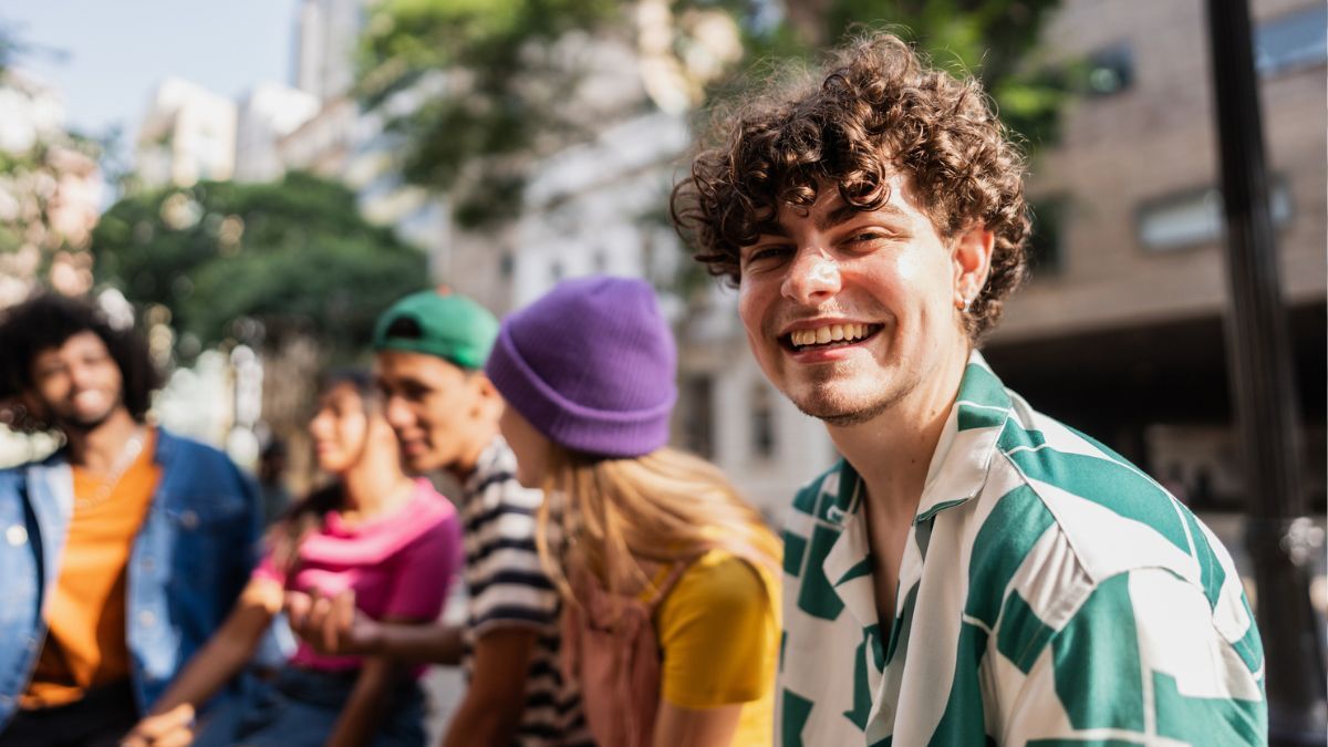 Los jóvenes pierden peso en el mercado inmobiliario en el primer semestre: su participación cae 5 puntos en un año