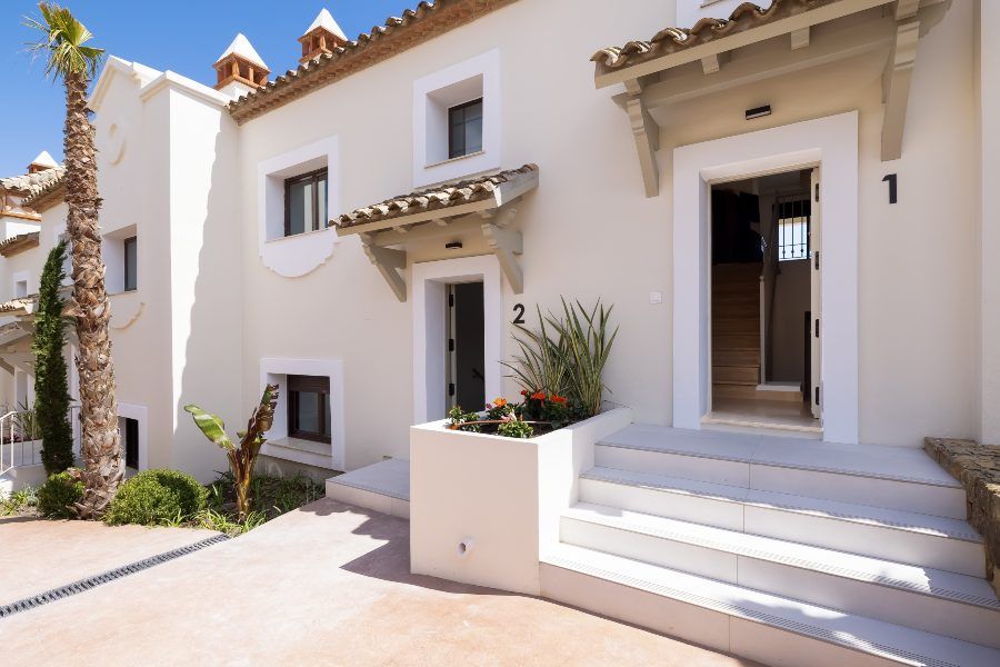 Exterior vivienda obra nueva Estepona Altoasis
