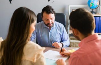 ¿Cómo podemos alquilar un piso a extranjeros paso a paso y con garantías?