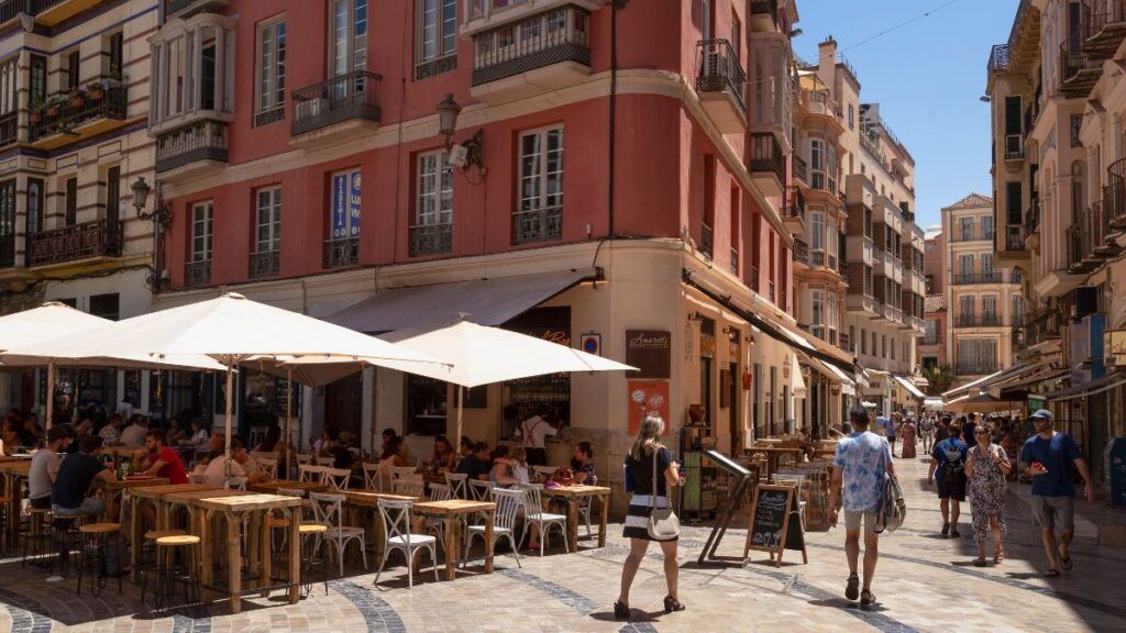 El precio del alquiler en Málaga alcanza su máximo histórico: alquilar cuesta de media 1.300€ al mes