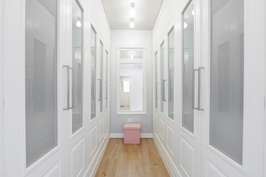 armariada y vestidor chalet