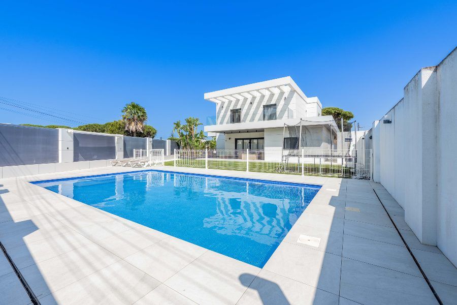 piscina chalet Valdelagrana