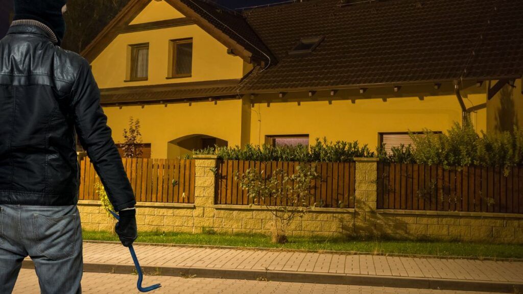 ¿Qué hacer si te roban en tu vivienda de alquiler? Que dice la ley y pasos a seguir