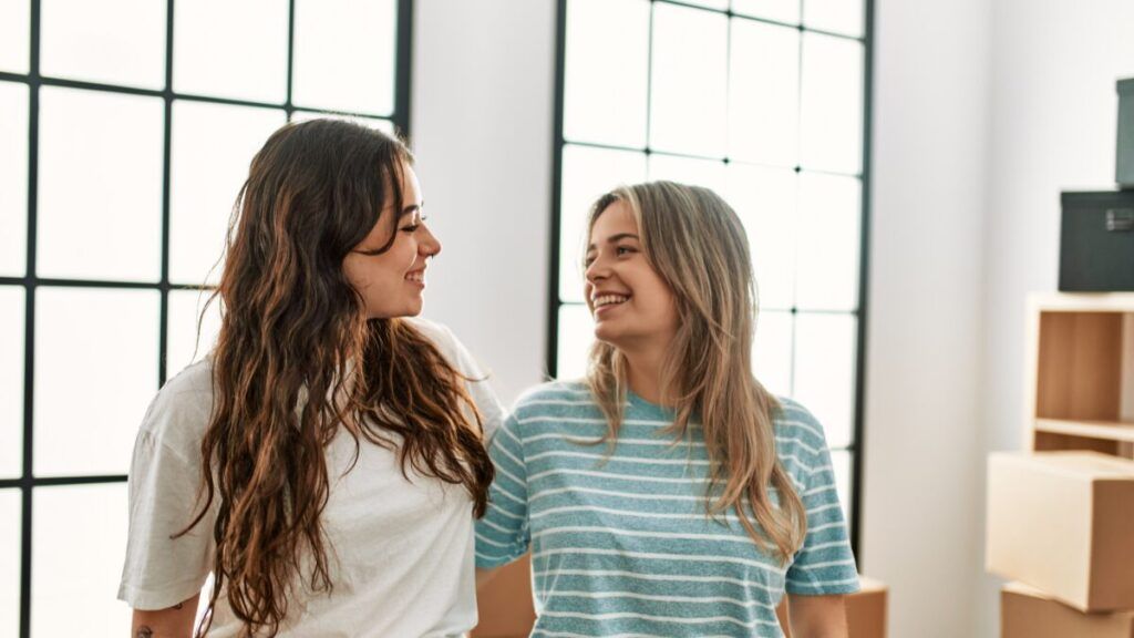 Perfil de inquilinos en España: diferencias entre alquiler completo y piso compartido