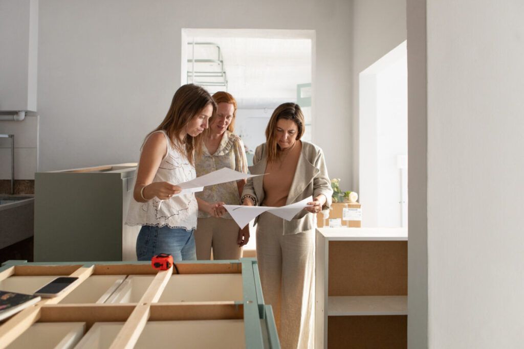 ¿Cómo puedo verificar si una casa está registrada a mi nombre?