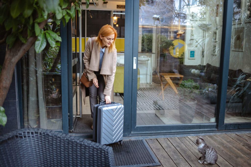 ¿Puede un particular comprar un apartamento turístico?