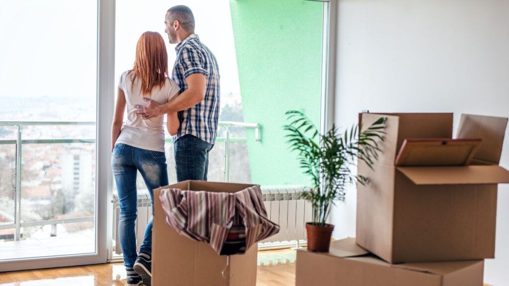 Crece el desequilibrio en el mercado inmobiliario: casi un tercio de españoles demanda viviendas, pero solo el 7% las ofrece