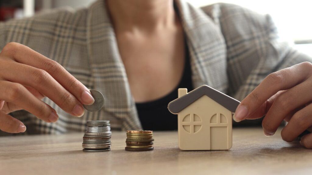 ¿En qué ciudades de España se puede comprar un piso por 100.000€?