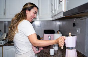 ¿Cómo y cada cuánto limpiar cada parte de la cocina?